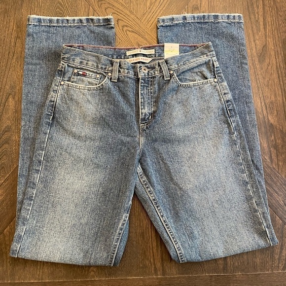 Tommy Hilfiger Classic Boot Cut Jeans Size 4 Long - Picture 2 of 7